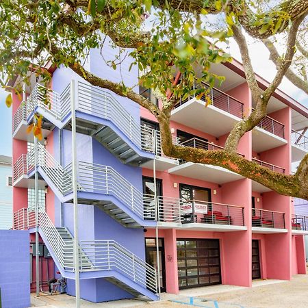 Boutique Vera Hotel In The Heart Of Folly Beach Exterior foto
