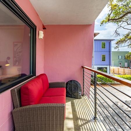 Boutique Vera Hotel In The Heart Of Folly Beach Exterior foto