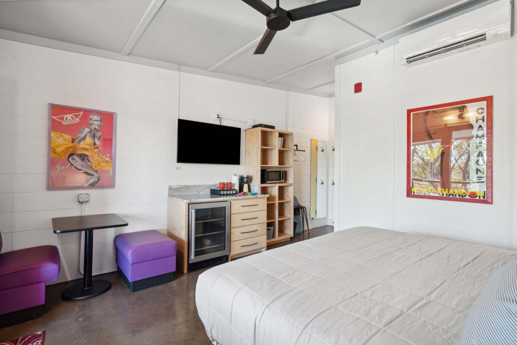 Boutique Vera Hotel In The Heart Of Folly Beach Exterior foto